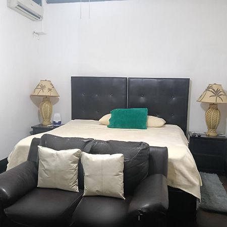 Hotel Garcias Suites, Linares Exteriör bild